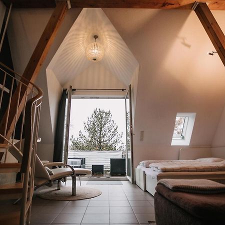 Eigenes Maisonettehaus In Idyllischer Lage Mit Balkon, Nahe Messe, 24H Self-Check In, Gratis Parken Швабах Екстер'єр фото