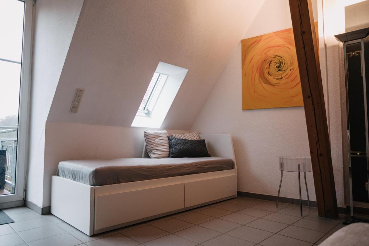 Eigenes Maisonettehaus In Idyllischer Lage Mit Balkon, Nahe Messe, 24H Self-Check In, Gratis Parken Швабах Екстер'єр фото