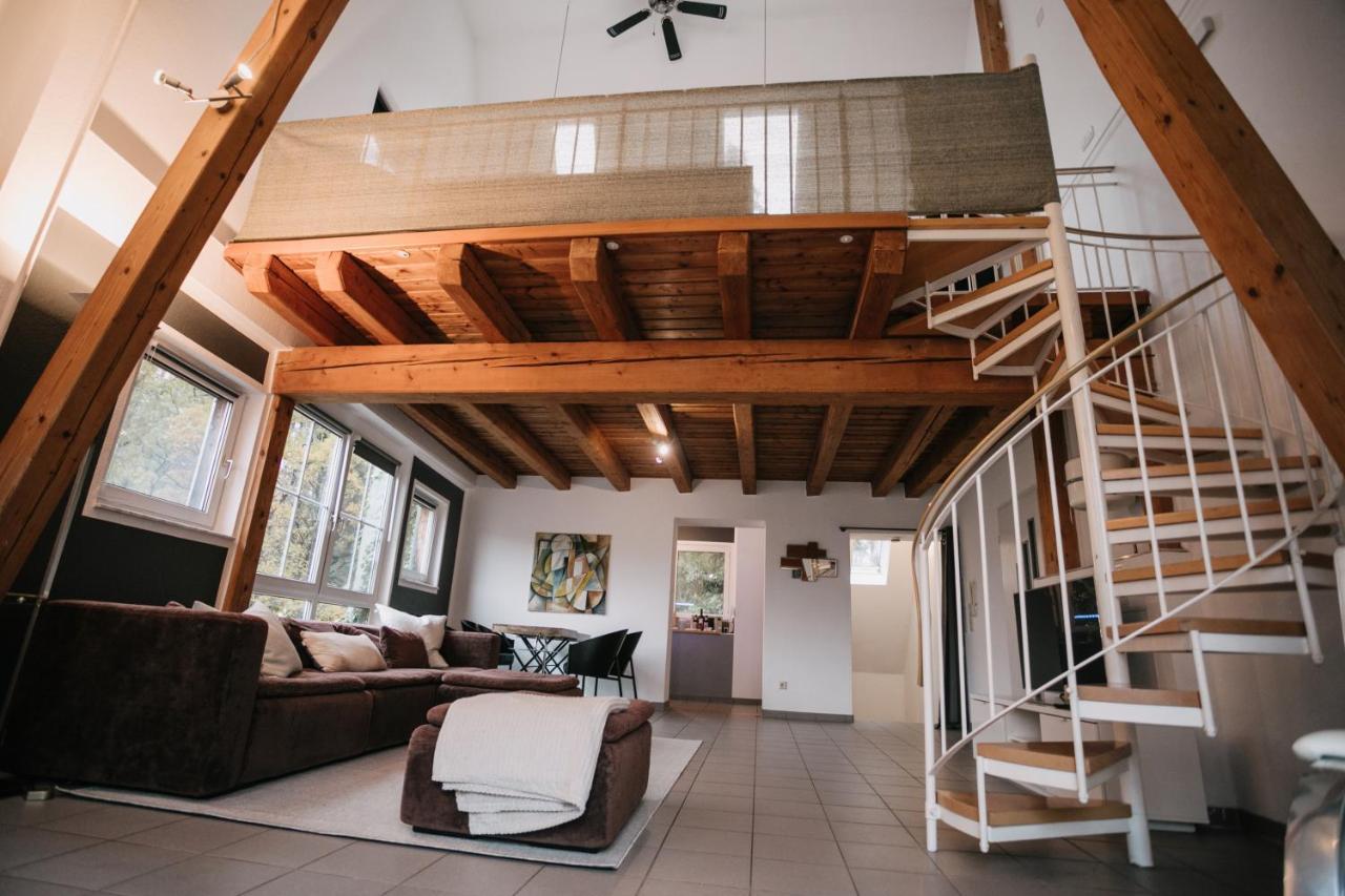 Eigenes Maisonettehaus In Idyllischer Lage Mit Balkon, Nahe Messe, 24H Self-Check In, Gratis Parken Швабах Екстер'єр фото