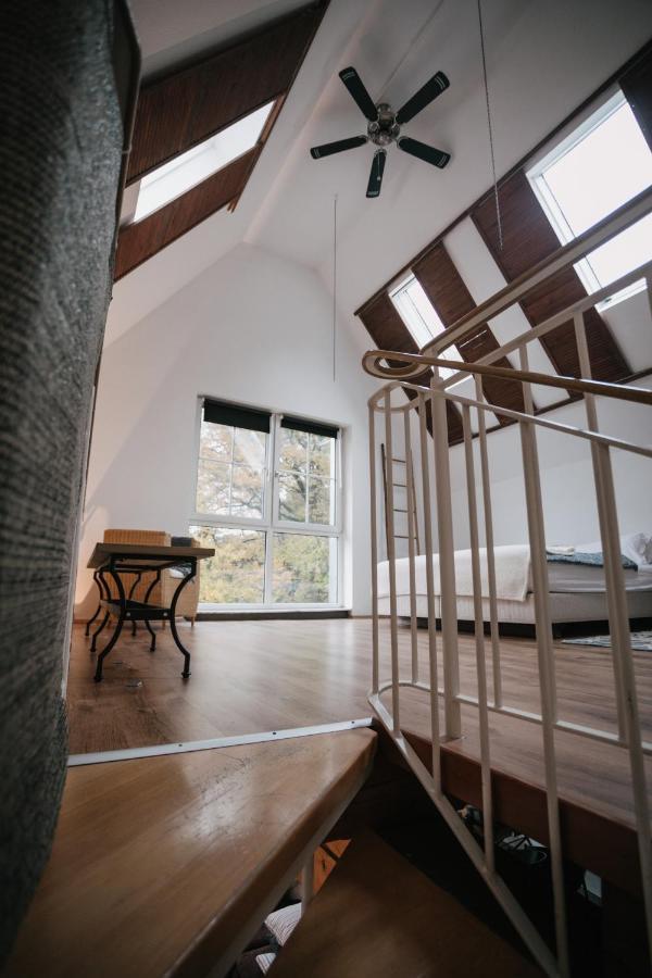 Eigenes Maisonettehaus In Idyllischer Lage Mit Balkon, Nahe Messe, 24H Self-Check In, Gratis Parken Швабах Екстер'єр фото