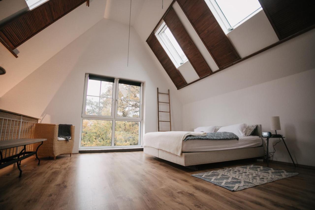 Eigenes Maisonettehaus In Idyllischer Lage Mit Balkon, Nahe Messe, 24H Self-Check In, Gratis Parken Швабах Екстер'єр фото