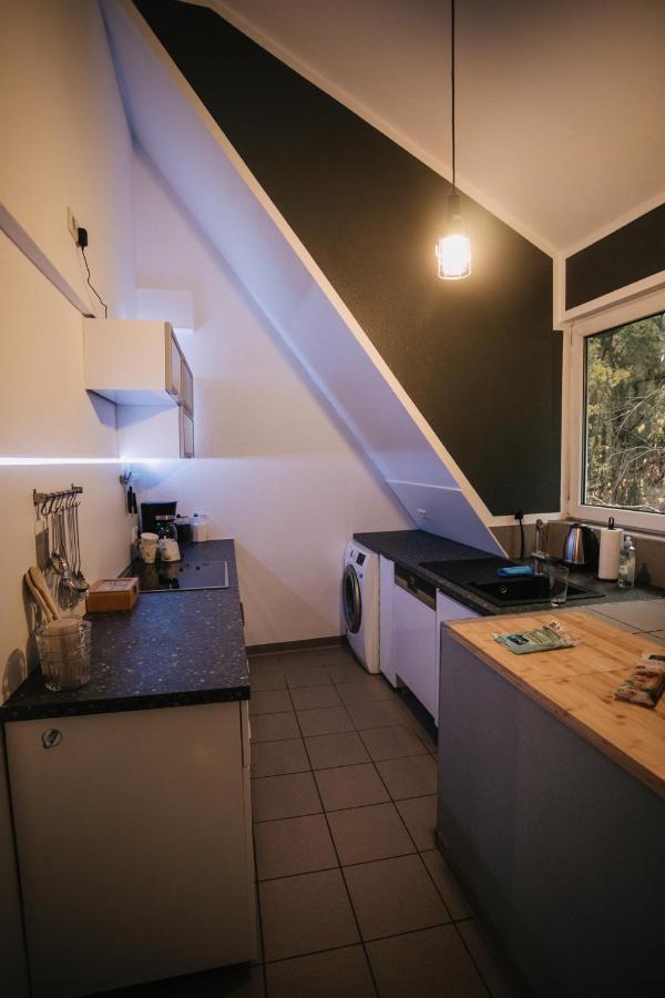 Eigenes Maisonettehaus In Idyllischer Lage Mit Balkon, Nahe Messe, 24H Self-Check In, Gratis Parken Швабах Екстер'єр фото