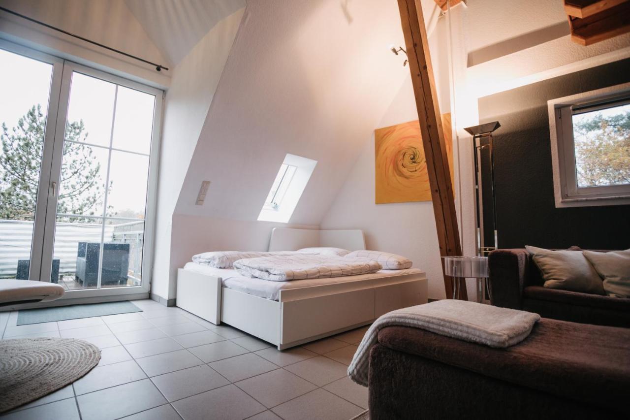 Eigenes Maisonettehaus In Idyllischer Lage Mit Balkon, Nahe Messe, 24H Self-Check In, Gratis Parken Швабах Екстер'єр фото