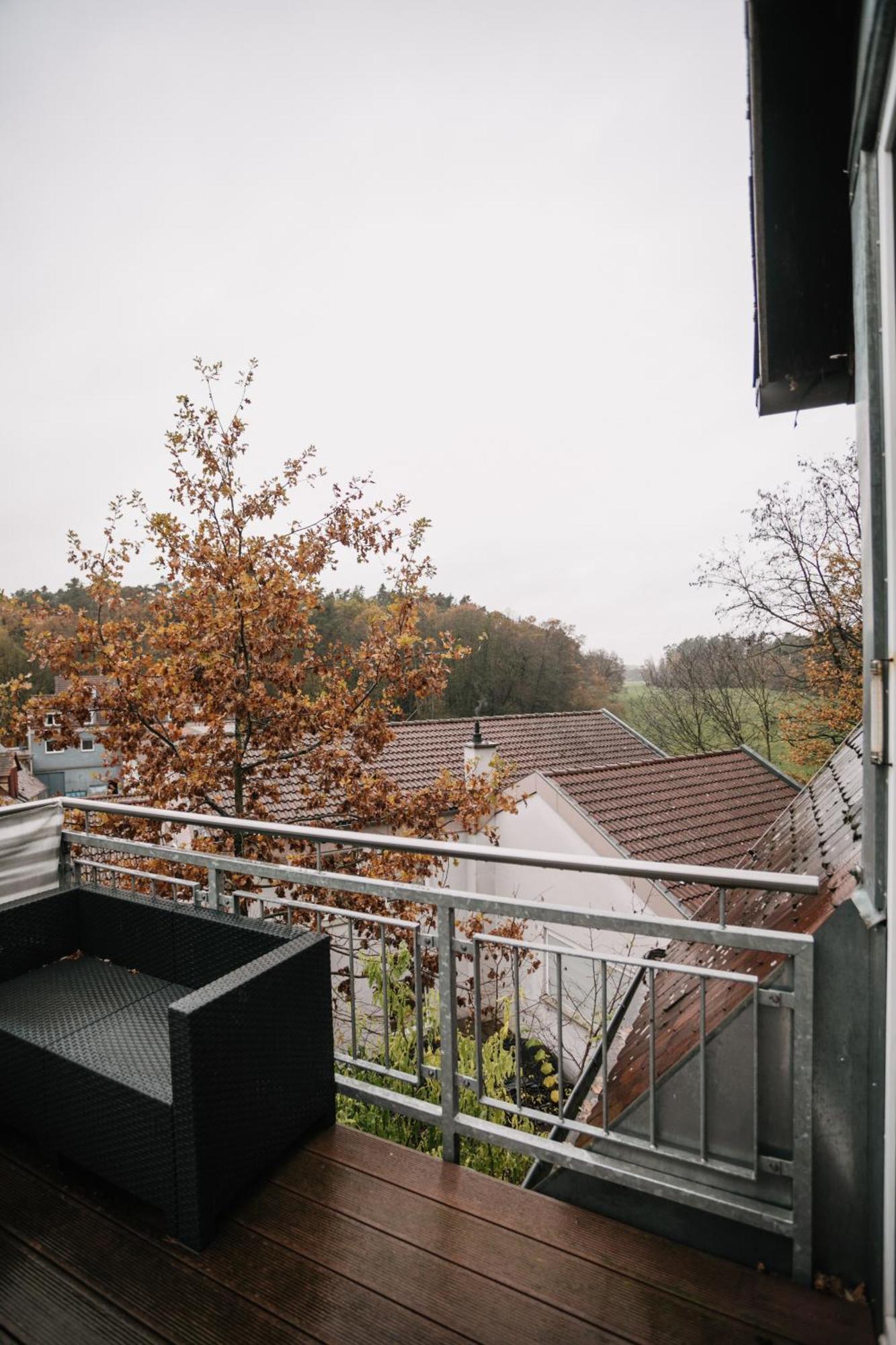 Eigenes Maisonettehaus In Idyllischer Lage Mit Balkon, Nahe Messe, 24H Self-Check In, Gratis Parken Швабах Екстер'єр фото